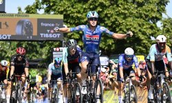 Tour de France (E8) : Merlier s'impose en force à Bergerac, Pogacar reste leader du général