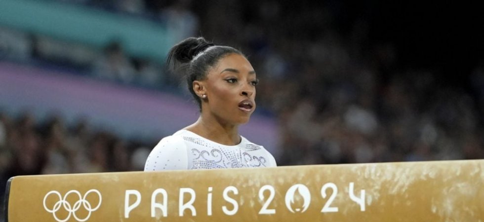 Biles et cette très chère bouteille de champagne 