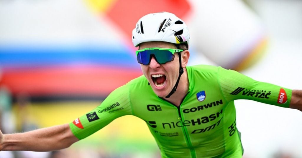 Pin's Vélo Cyclisme Tour De France - Maillot Vert Avec Lunettes Bollé