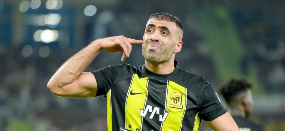 Arabie saoudite : Un supporter d'Al-Ittihad assène des coups de fouet à Hamdallah ! 