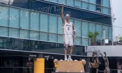 NBA : La statue de Kobe Bryant entachée de fautes d'orthographe 