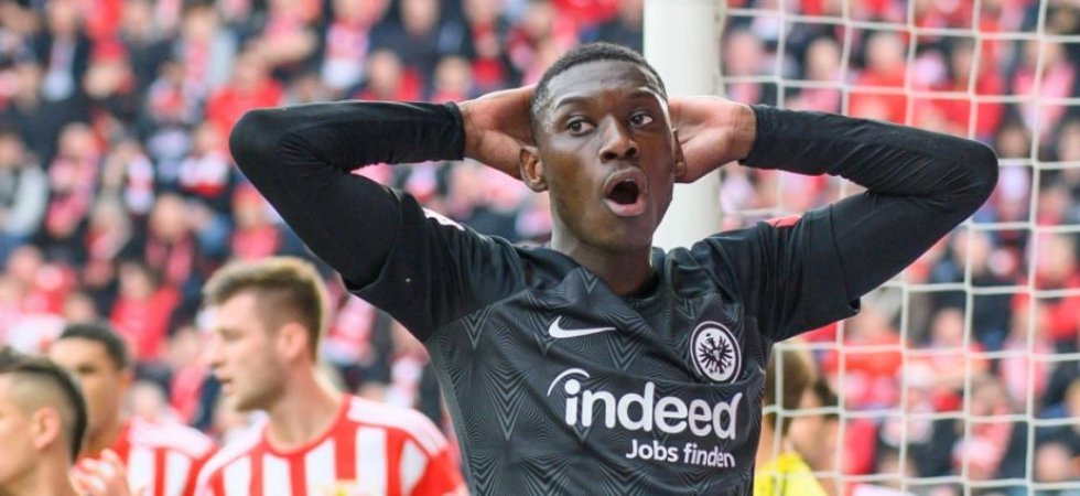 PSG : Troisième offre refusée pour Kolo Muani, le transfert en péril ?