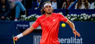 ATP - Barcelone : Tsitsipas qualifié dans la douleur pour le dernier carré 