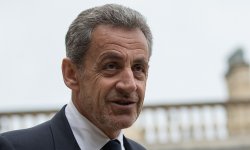 Présidentielle : Nicolas Sarkozy hué lors du meeting de Valérie Pécresse à la Porte de Versailles