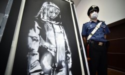 Vol d'un Banksy au Bataclan: jugement attendu jeudi pour huit hommes
