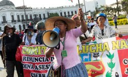 Pérou: les proches des victimes tuées dans les manifestations demandent "justice"