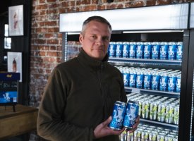 En Finlande, le carton d'une "bière Otan" au bon "goût de sécurité"