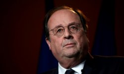 Présidentielle: François Hollande "appelle les Français à voter pour Emmanuel Macron" au second tour