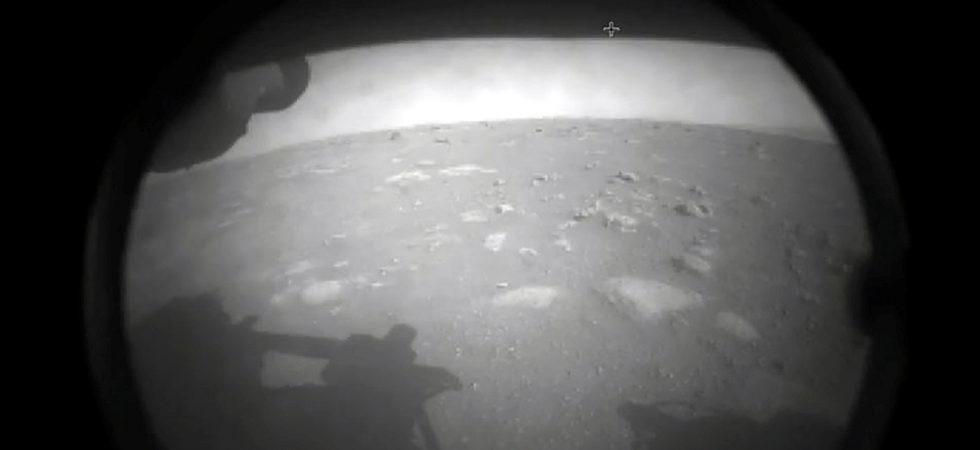 Le robot Perseverance atterrit sur Mars et dévoile ses premières images